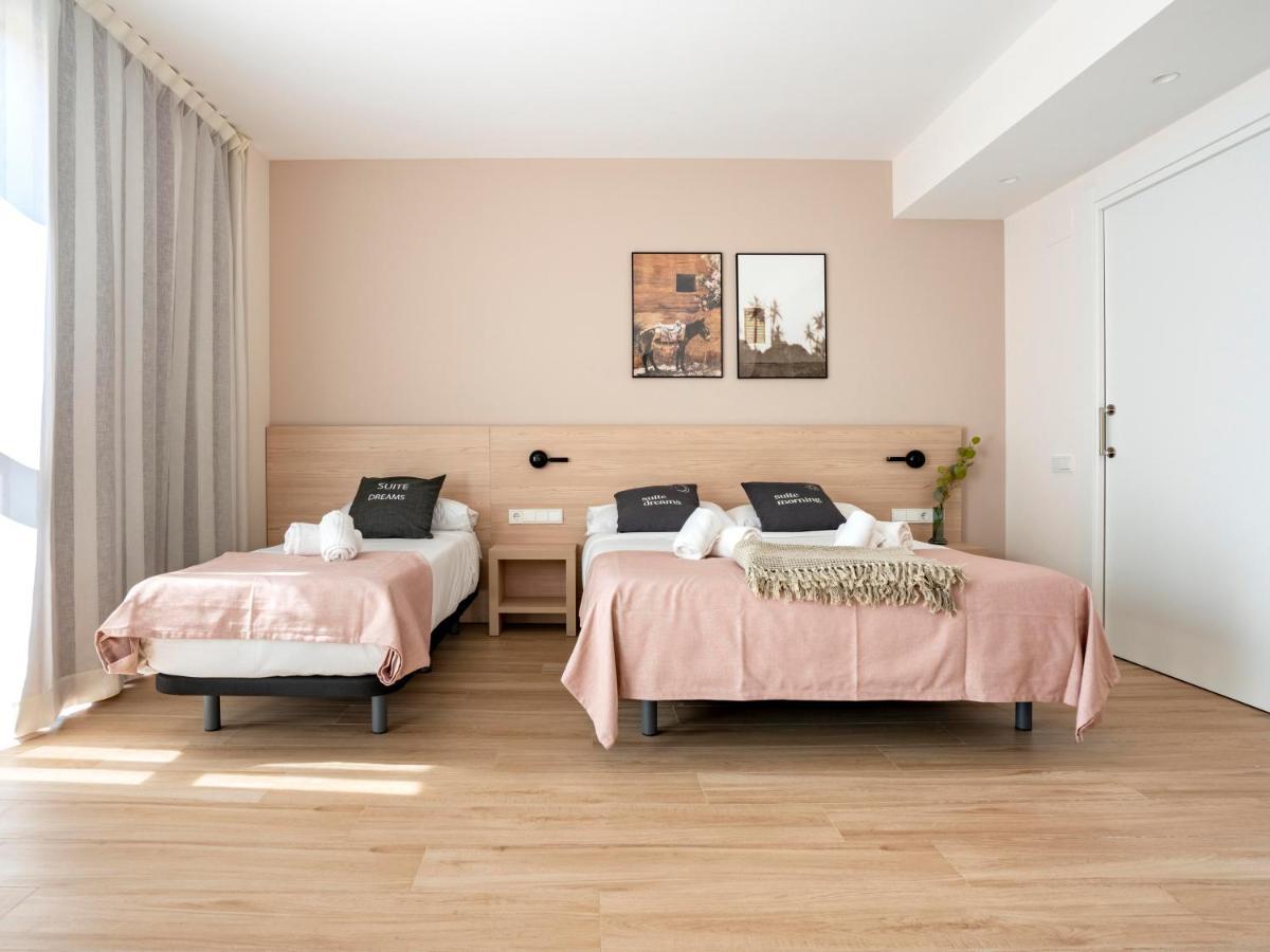 Hotel Limehome Carrer De Besalu 82 Barcellona
