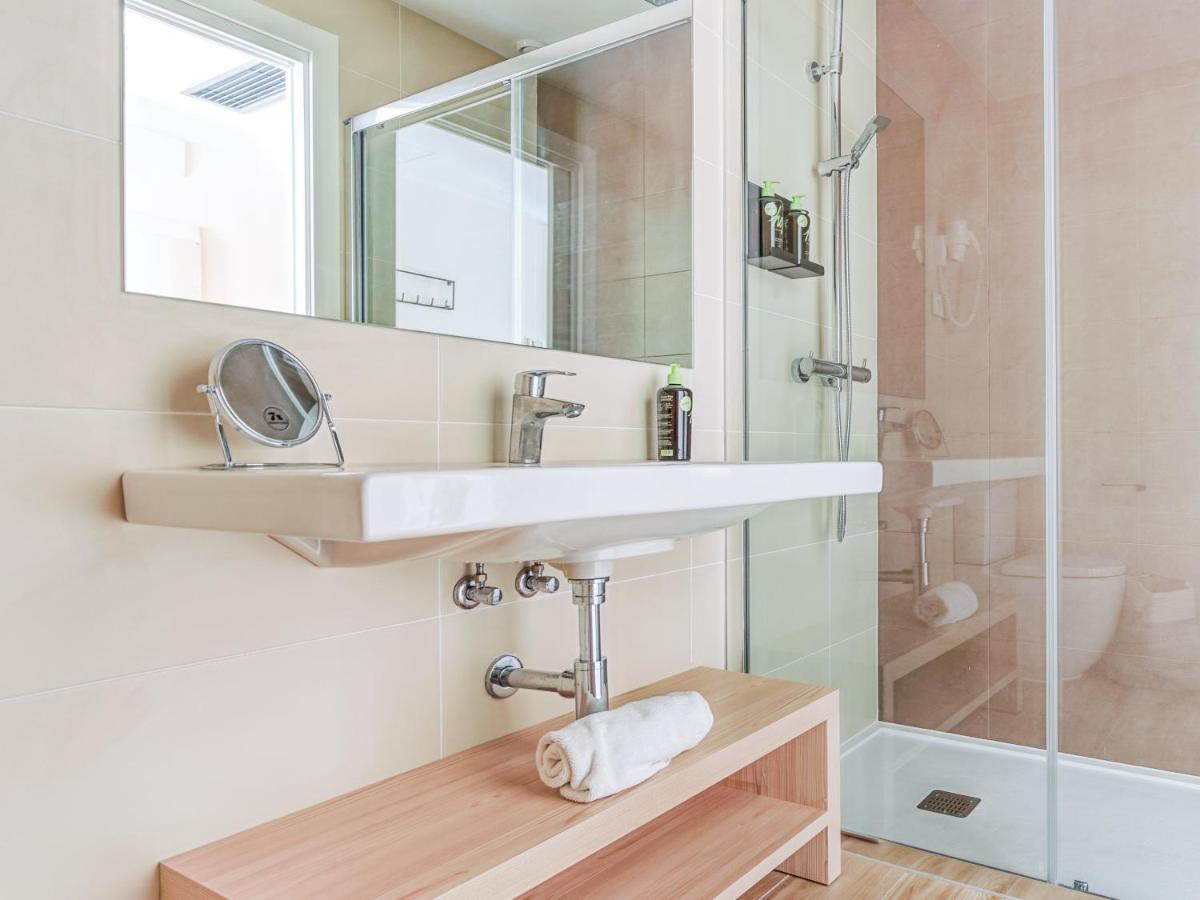 Limehome Carrer De Besalu 82 * Barcellona